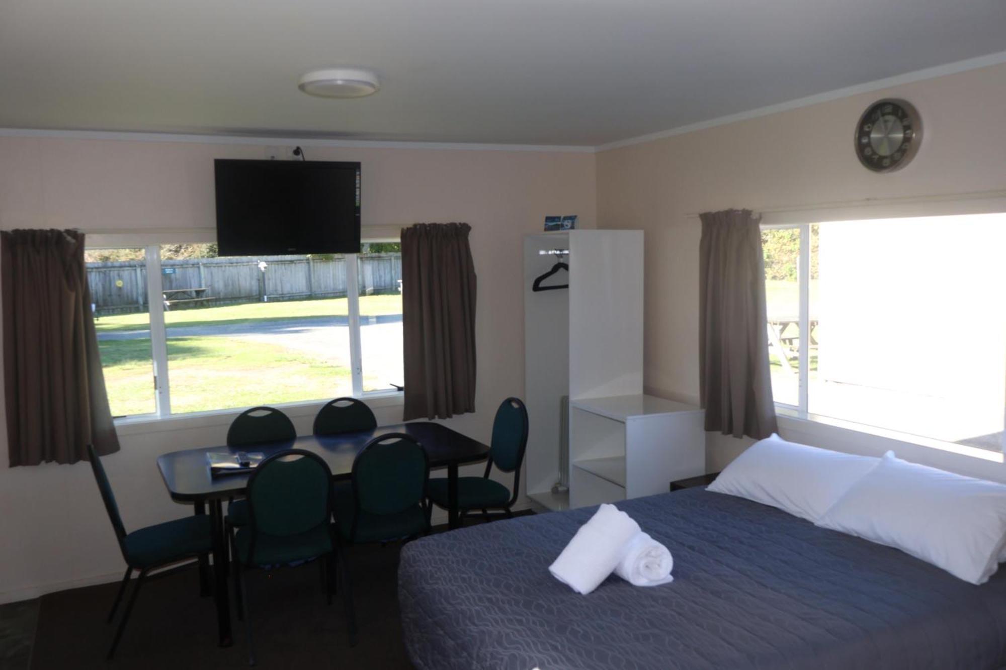 Pohara Beach Top 10 Holiday Park מראה חיצוני תמונה